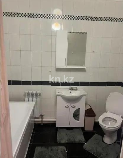 Продажа 1-комнатной квартиры, 35 м², пр. Райымбека, дом  481 в Алматы - фото 3