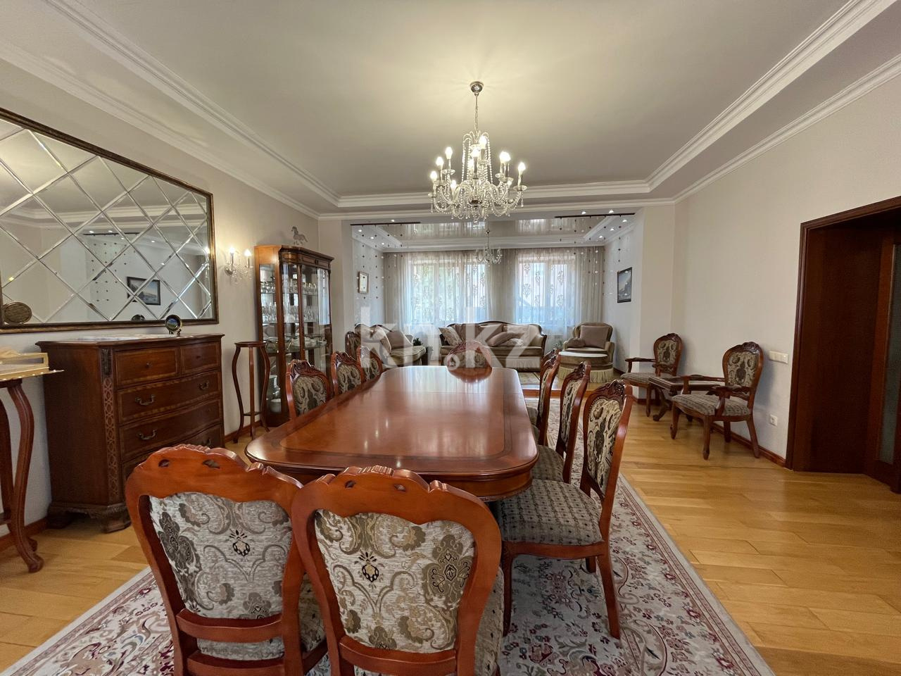 Продажа 8-комнатного дома, 306 м², мкр. Городской аэропорт - Продажа домов, коттеджей в Казахстане фото 2 из 27