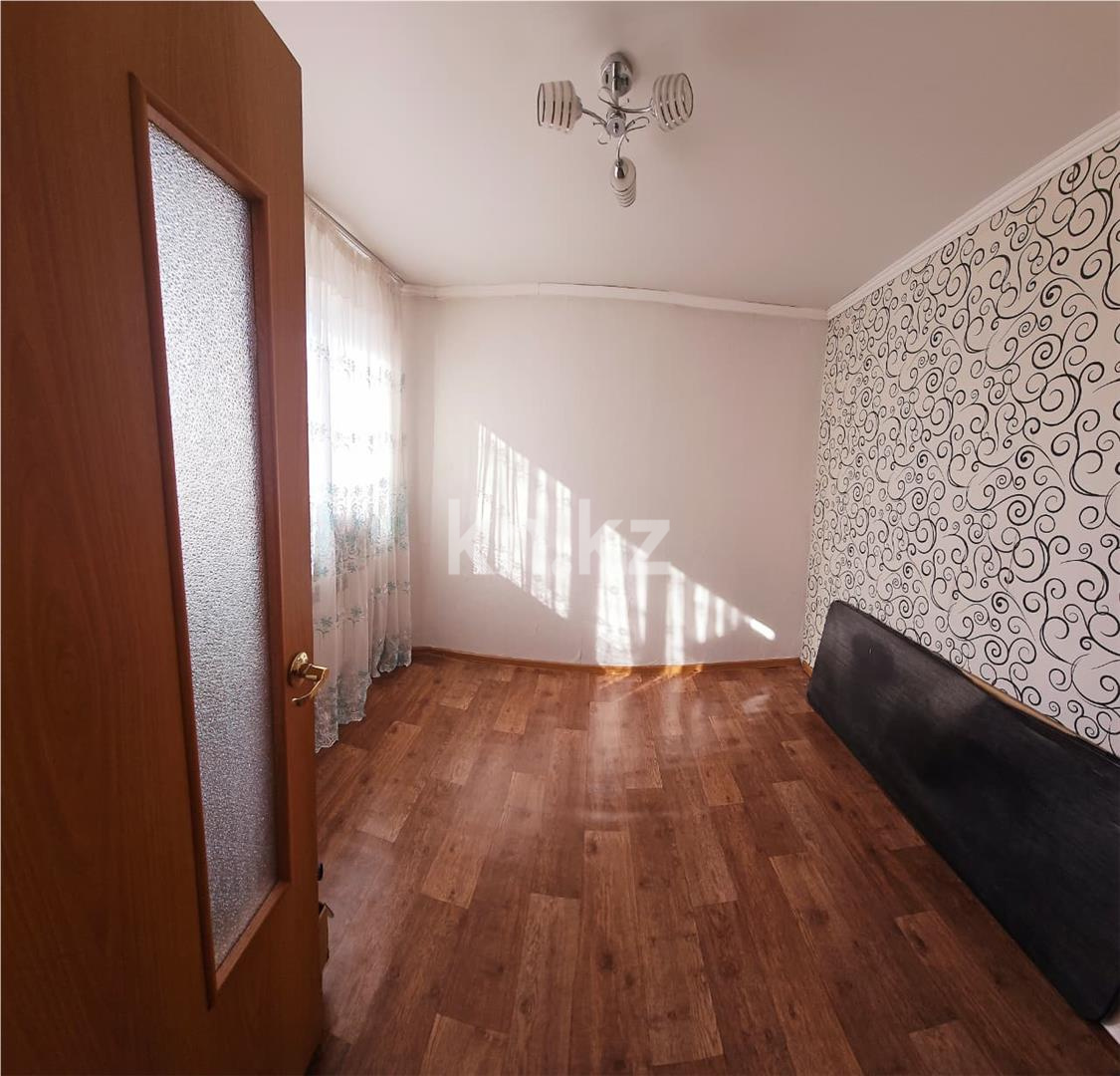Продажа 4-комнатной квартиры, 61 м², мкр-н 11а - Продажа  четырехкомнатных квартир в Караганде фото 4 из 9