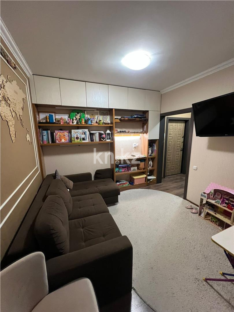 Продажа 3-комнатной квартиры, 98 м², пр. Шахтеров - Продажа  трехкомнатных квартир в Караганде фото 16 из 19