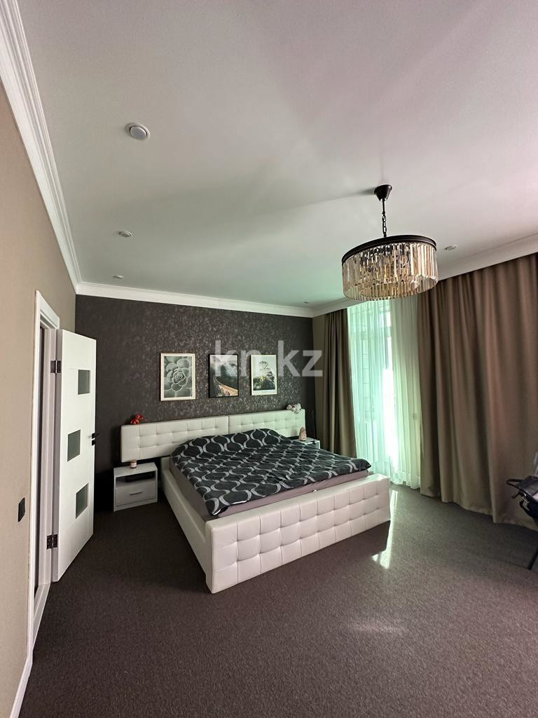 Продажа 3-комнатной квартиры, 132 м², ул. Сыганак в Астане - фото 21