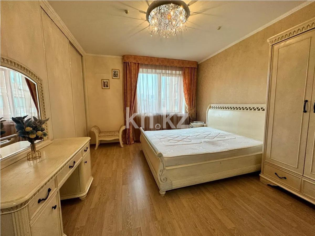 Продажа 4-комнатной квартиры, 114 м², ул. Ходжанова, дом  78 в Алматы - фото 2