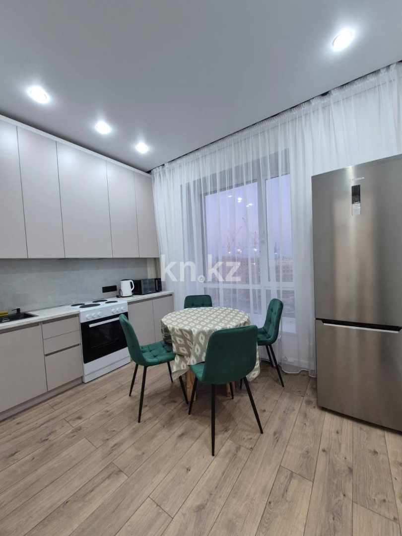 Аренда 1-комнатной квартиры, 40 м², ул. Айтматова, дом  77/9 в Астане