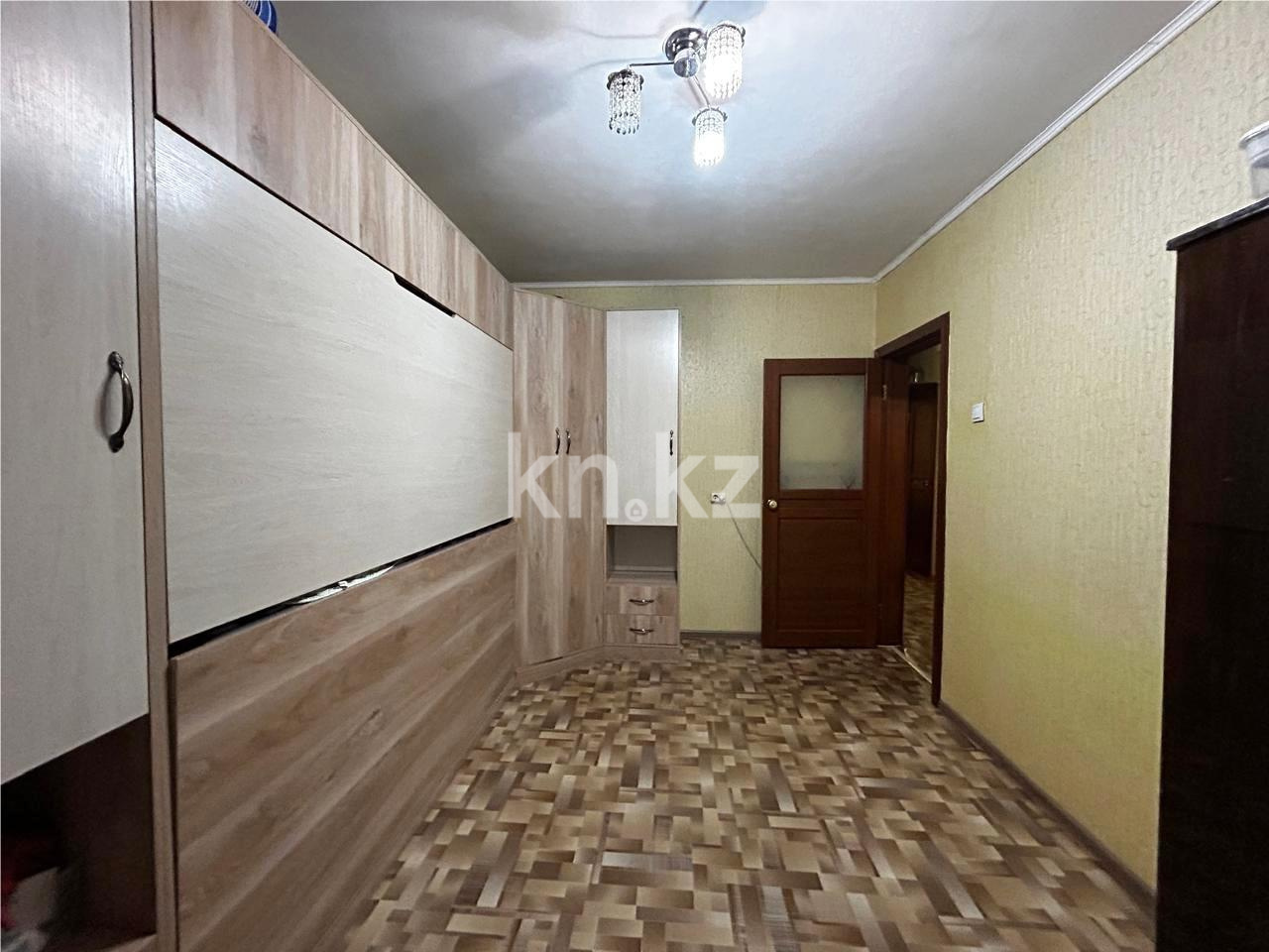 Продажа 3-комнатной квартиры, 65 м², ул. Гапеева - Продажа  трехкомнатных квартир в Караганде фото 5 из 15