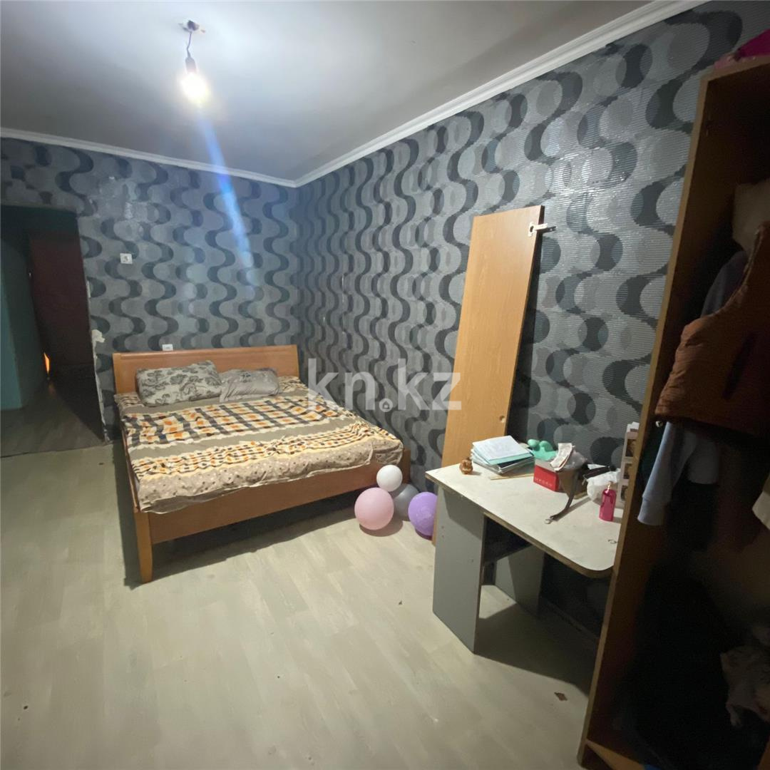 Продажа 3-комнатной квартиры, 63 м², мкр-н Восток-2 в Караганде - фото 4