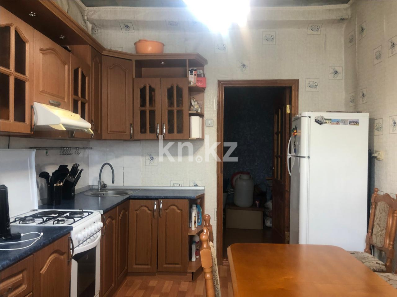 Продажа 3-комнатной квартиры, 92 м², ул. Магнитогорская, дом  36 - Продажа квартир в Караганде фото 8 из 15