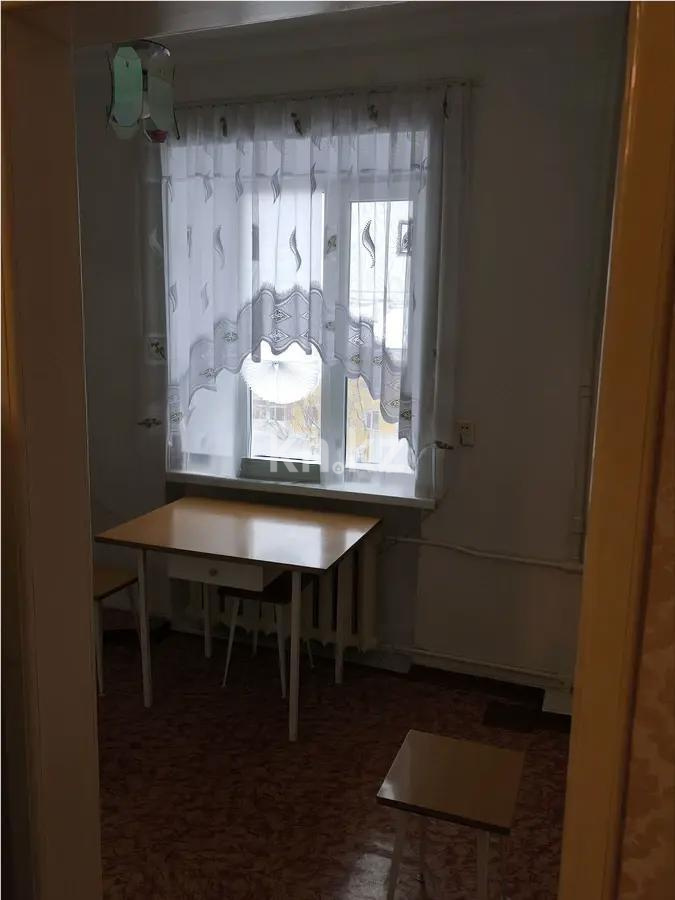 Продажа 3-комнатной квартиры, 69 м², ул. Абая, дом  45 в Караганде - фото 4