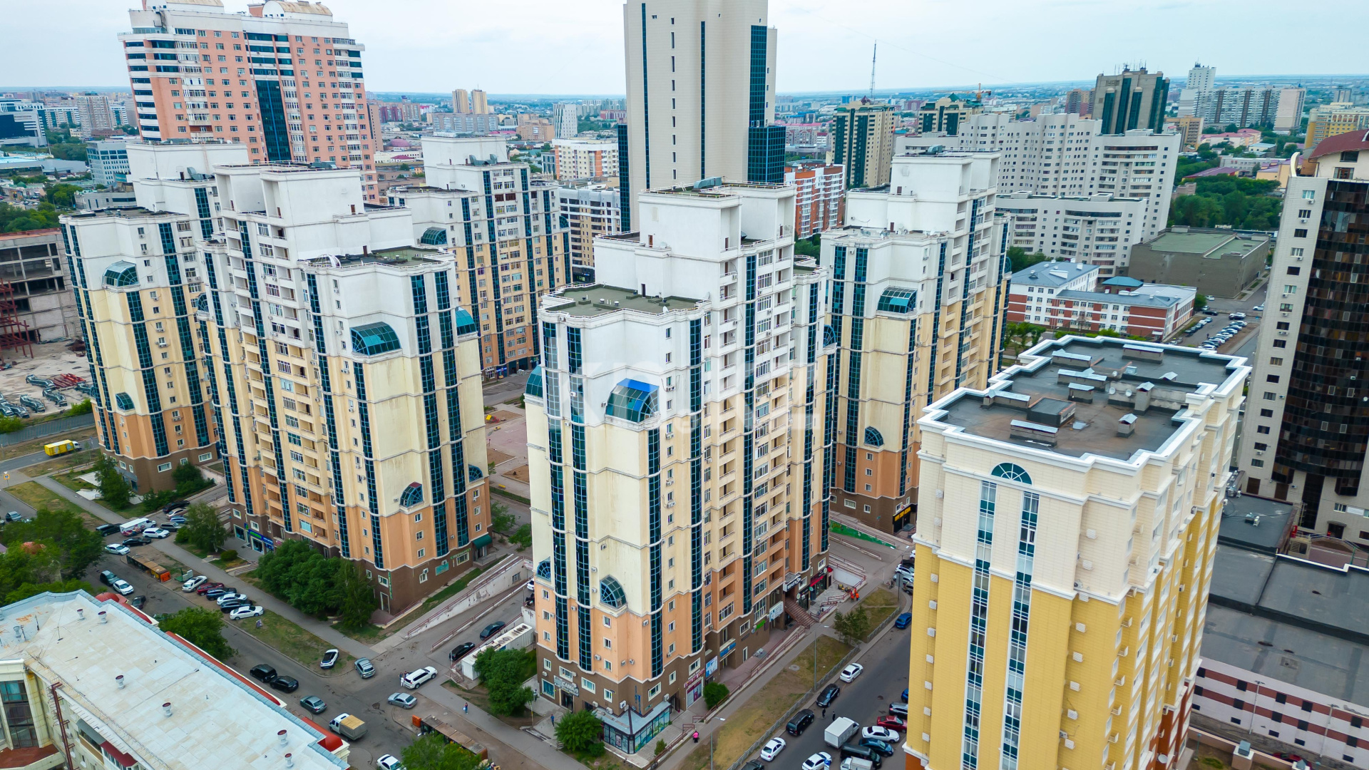 Продажа 2-комнатной квартиры, 86 м², ул. Иманбаевой в Астане - фото 21