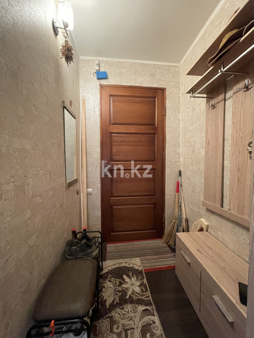 Продажа 3-комнатной квартиры, 62 м², пр. Шакарима, дом  161а - Продажа  трехкомнатных квартир в Усть-Каменогорске фото 9 из 13