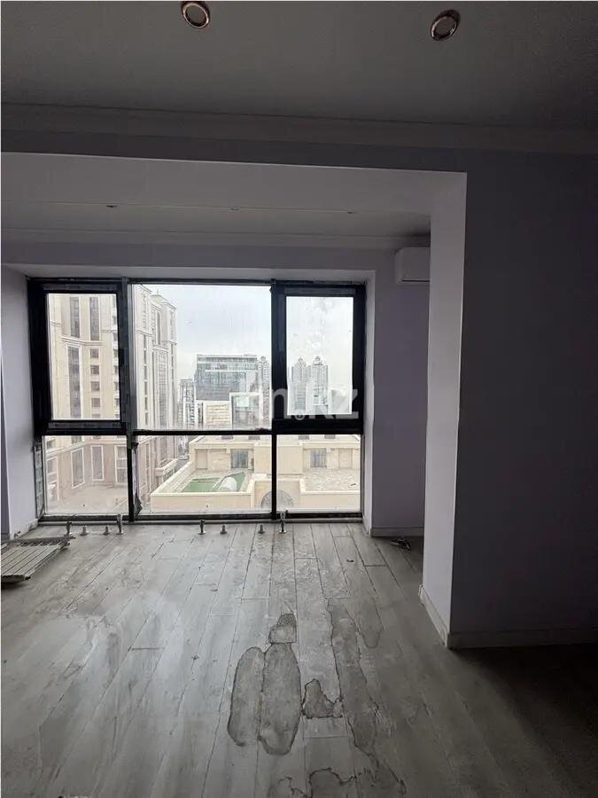 Продажа 4-комнатной квартиры, 174 м² в Алматы