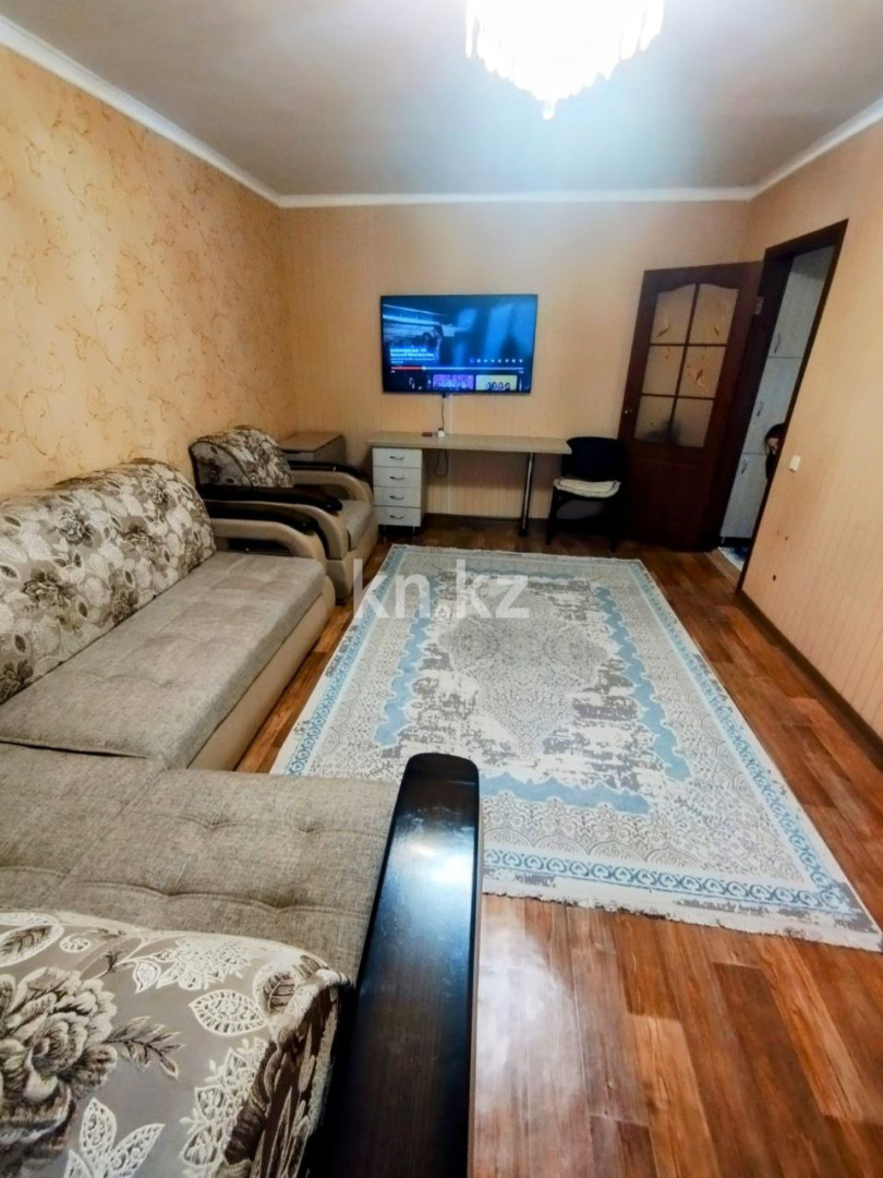 Продажа 2-комнатной квартиры, 52.5 м², ул. Есенжанова - Продажа жилой и коммерческой недвижимости в Уральске фото 2 из 15