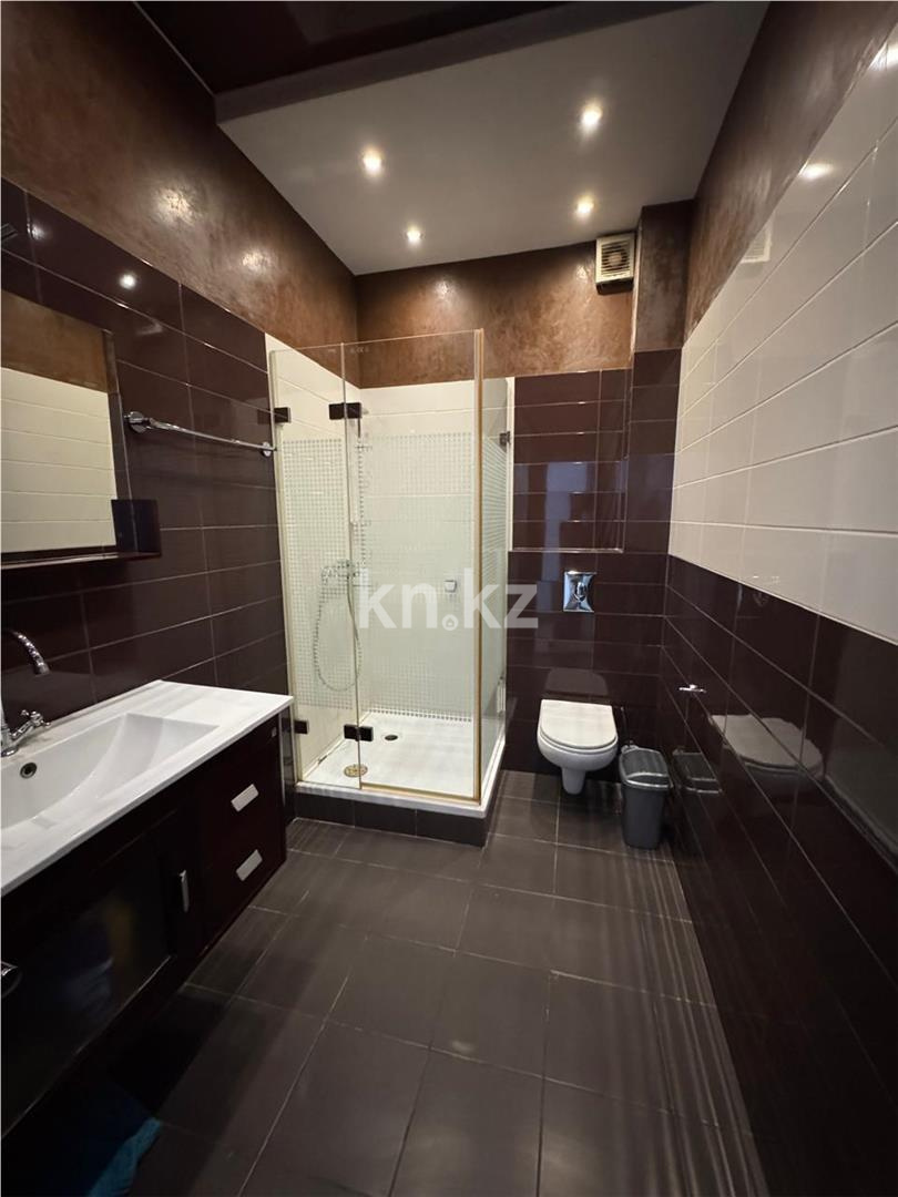 Продажа 4-комнатной квартиры, 121 м², ул. Лободы - Продажа квартир в Караганде фото 12 из 16