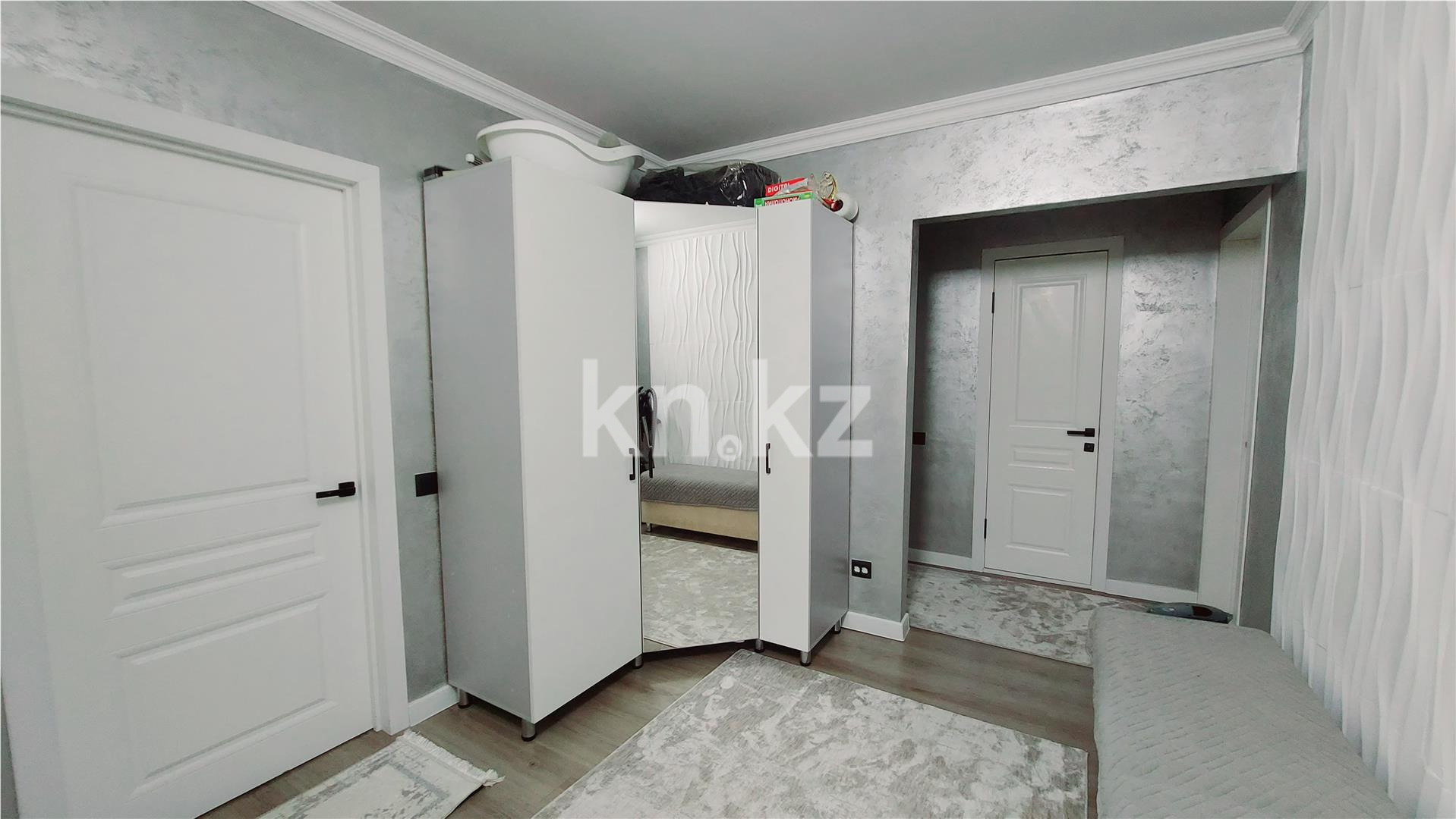 Продажа 3-комнатной квартиры, 64 м² - Продажа недвижимости в Караганде - страница 2 фото 12 из 14