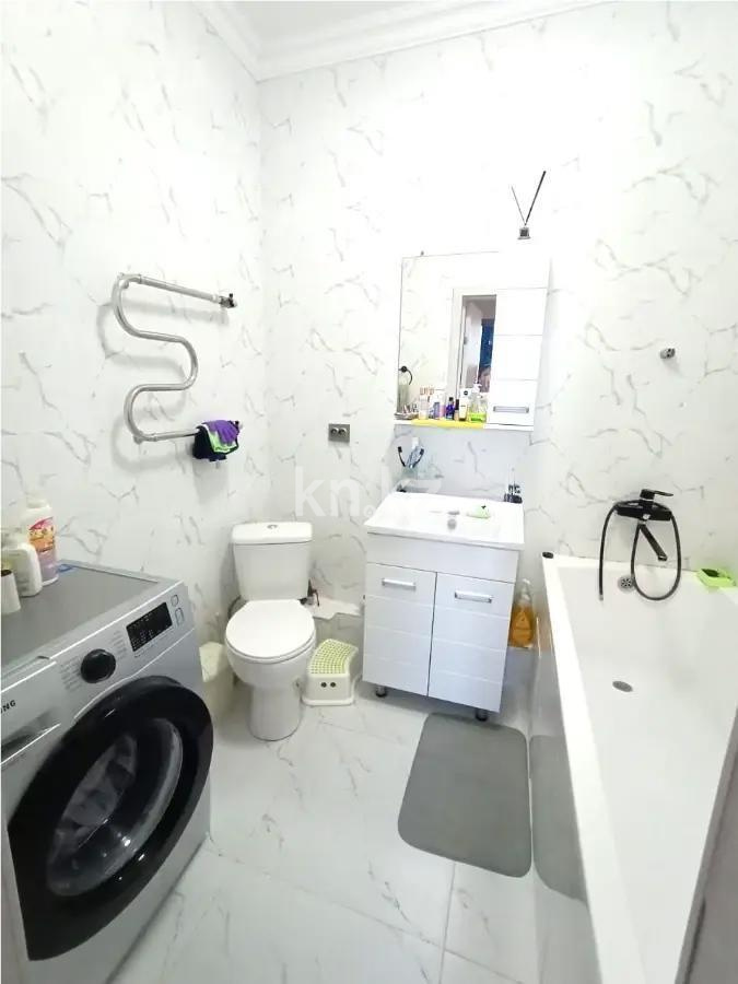 Продажа 2-комнатной квартиры, 52 м², ул. Нажимеденова, дом  62 в Астане - фото 4