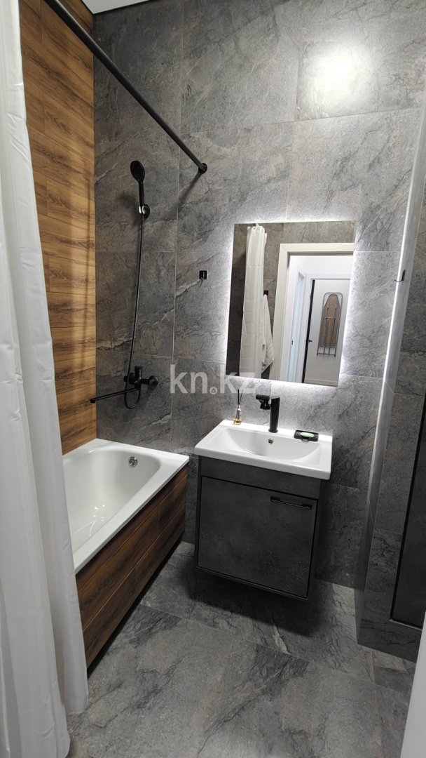 Продажа 1-комнатной квартиры, 40 м², пр. Шахтеров, дом  20/4 - Продажа  однокомнатных квартир в Караганде фото 9 из 15