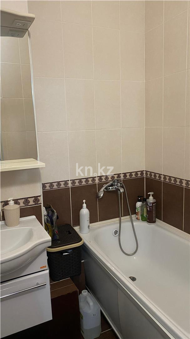 Продажа 3-комнатной квартиры, 87 м², пр. Шахтеров - Продажа  трехкомнатных квартир в Караганде фото 9 из 13