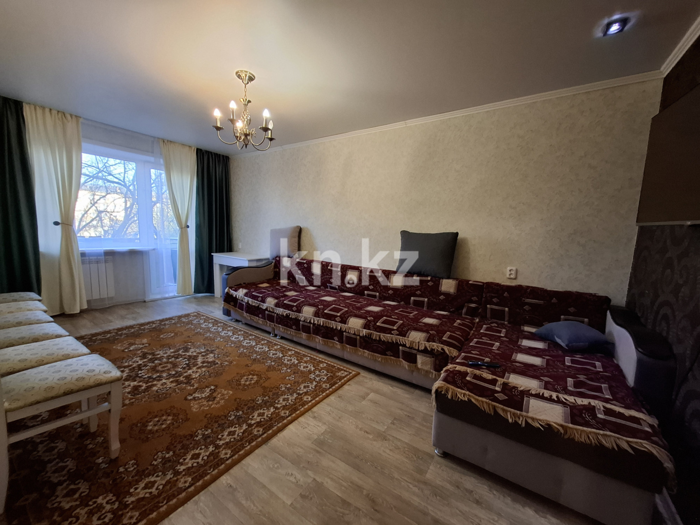 Продажа 3-комнатной квартиры, 62.3 м², мкр-н 17, дом  43 - Продажа  трехкомнатных квартир в Караганде фото 1 из 7