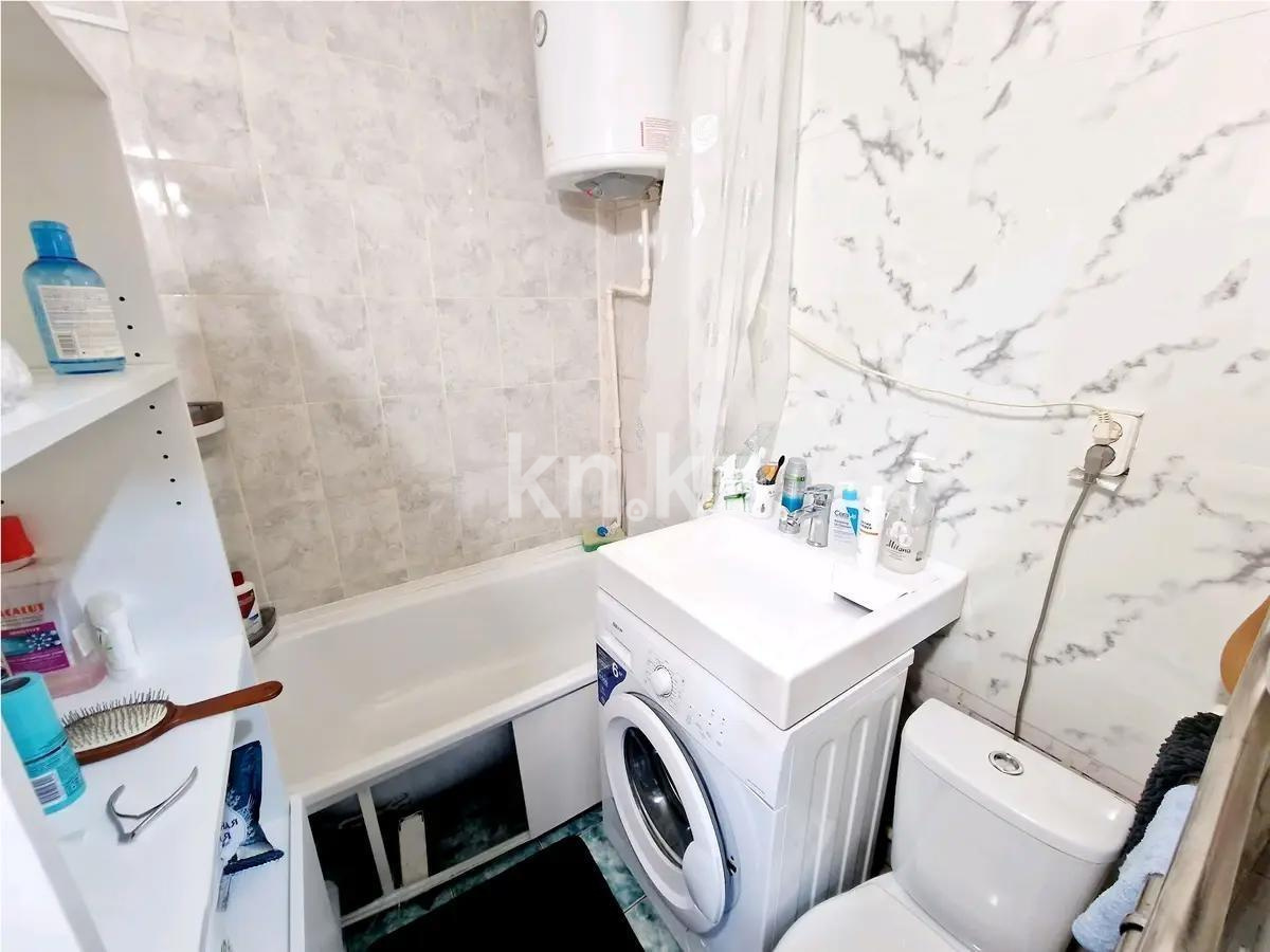 Продажа 2-комнатной квартиры, 47 м², 12 мкр., дом  16 в Караганде - фото 4