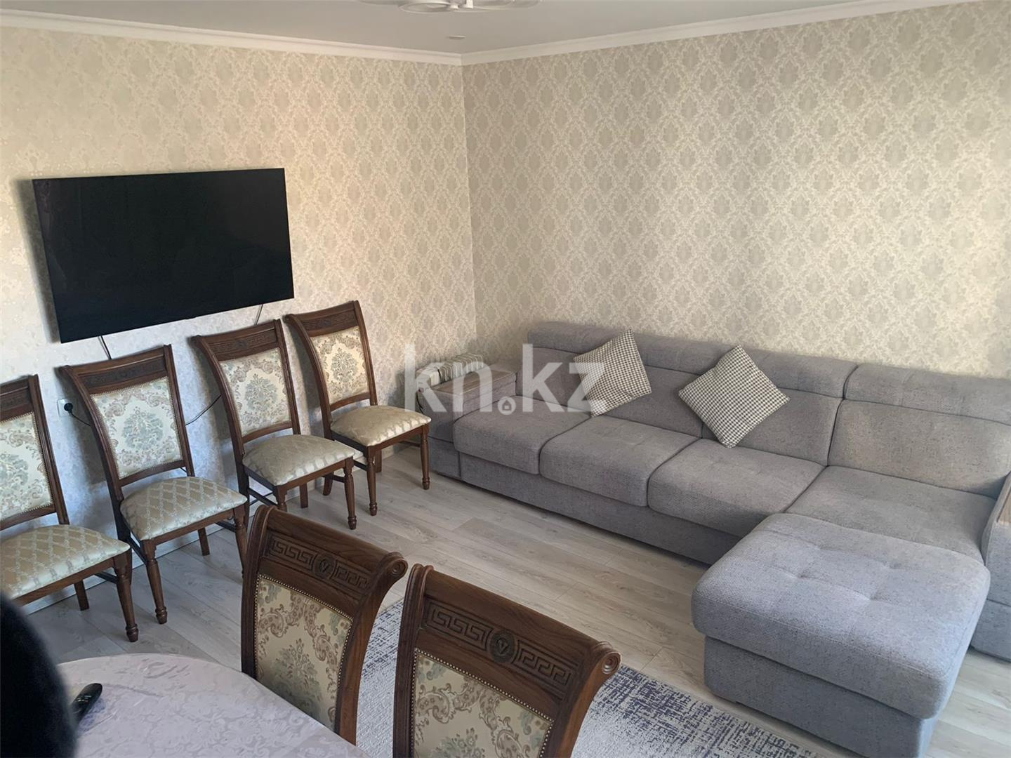 Продажа 3-комнатной квартиры, 63 м², мкр-н Восток-3, дом  17 в Караганде - фото 2