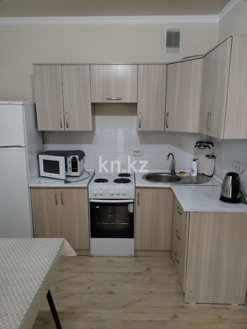 Аренда 1-комнатной квартиры, 42 м² - Продажа квартир в Семее фото 2 из 6