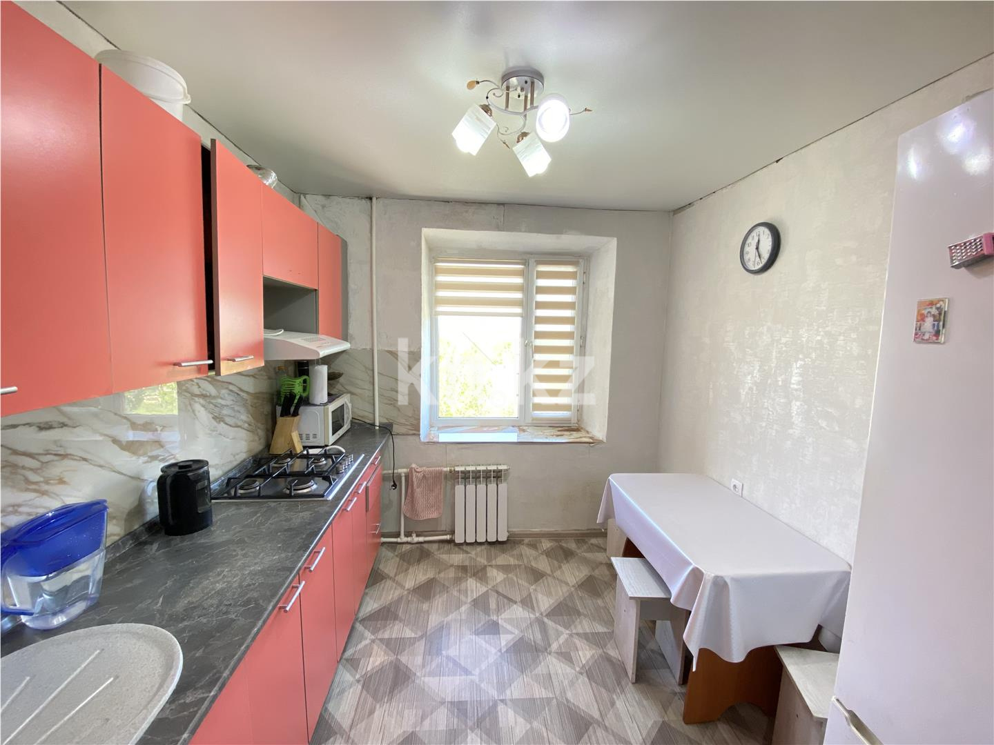 Продажа 4-комнатной квартиры, 77 м², мкр-н 11а, дом  26 - Продажа  четырехкомнатных квартир в Караганде фото 9 из 16