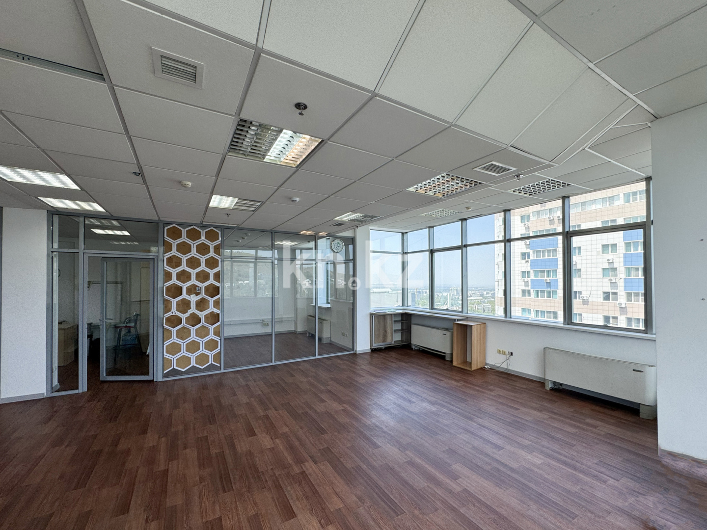 Аренда , Достык, дом  136 - Аренда офисных и торговых помещений в Алматы фото 4 из 11