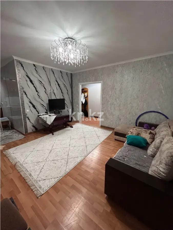 Продажа 3-комнатной квартиры, 65 м², ул. Байтурсынова, дом  31 - Продажа квартир в Казахстане фото 1 из 4