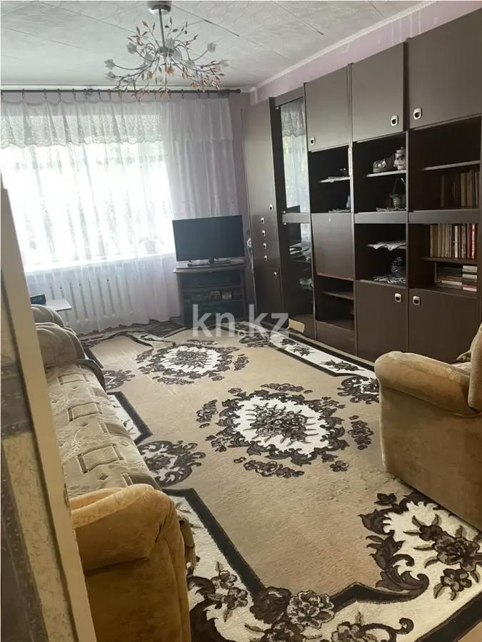 Продажа 3-комнатной квартиры, 67 м², ул. Сатыбалдина, дом  7 - Продажа  трехкомнатных квартир в Караганде без посредников фото 1 из 6
