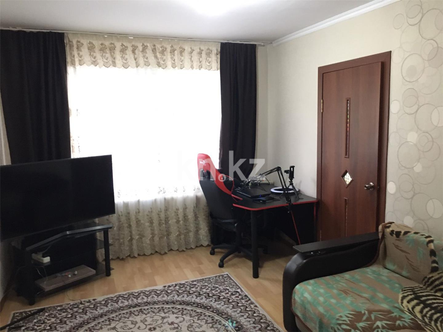Продажа 3-комнатной квартиры, 46 м², мкр-н 12 - Продажа  трехкомнатных квартир в Караганде с фото фото 1 из 8