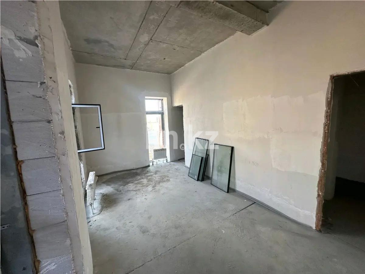 Продажа 4-комнатной квартиры, 185 м², ул. Салыкова, дом  40 в Алматы - фото 3