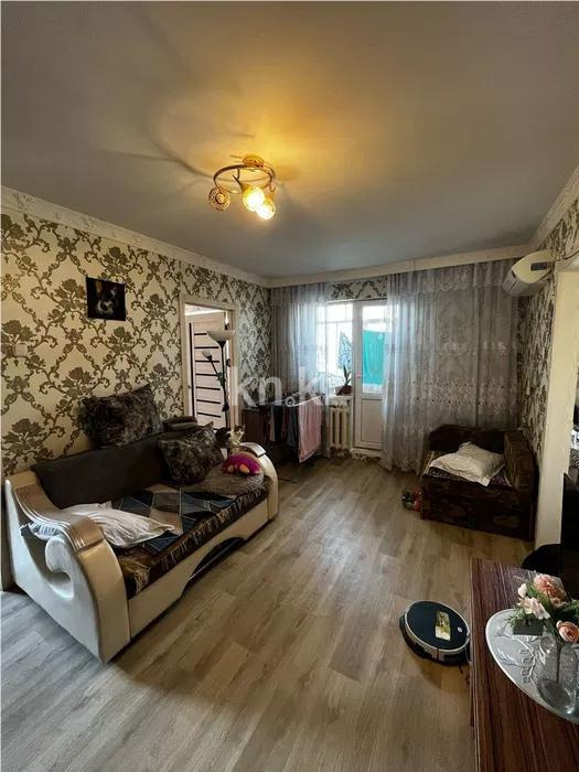 Продажа 3-комнатной квартиры, 47 м², мкр-н 7, дом  20 - Продажа квартир в Казахстане фото 1 из 5