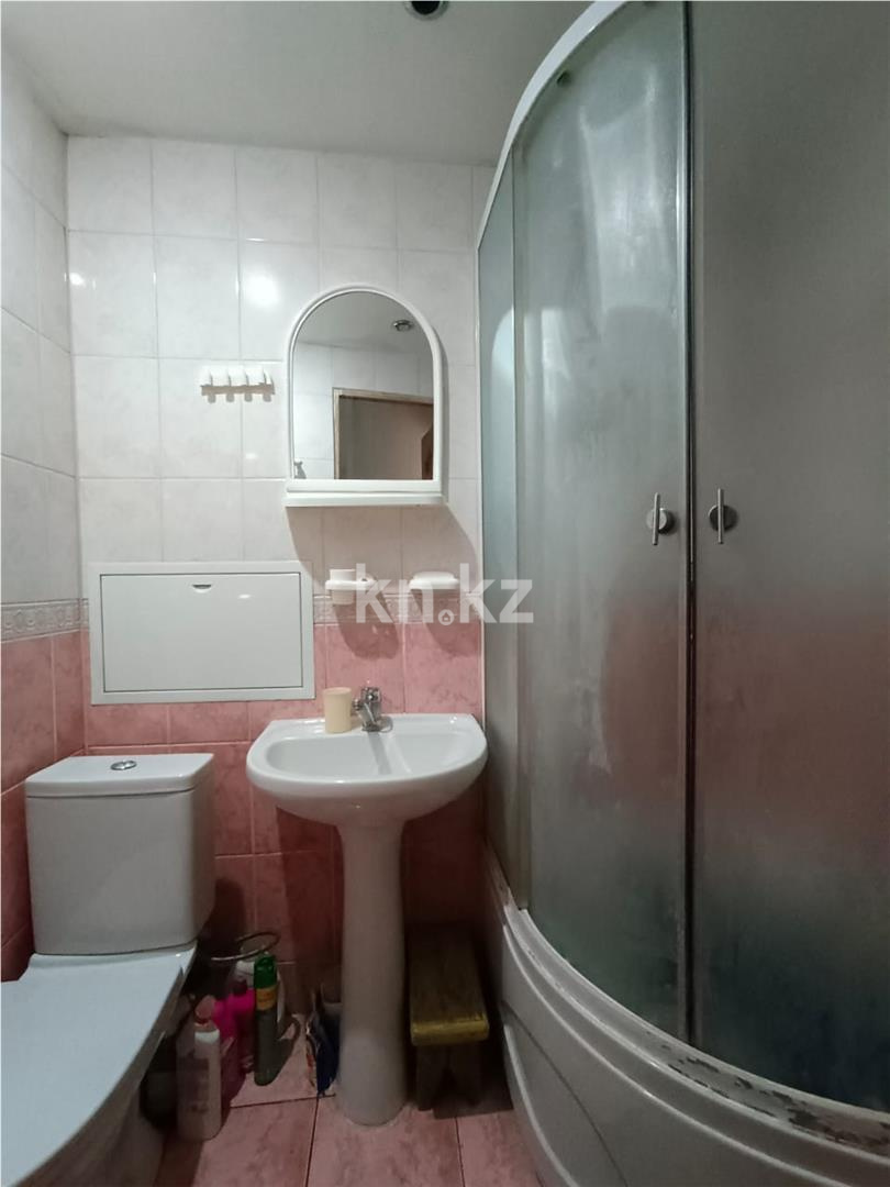 Продажа 2-комнатной квартиры, 43 м², мкр-н 22 в Караганде - фото 11