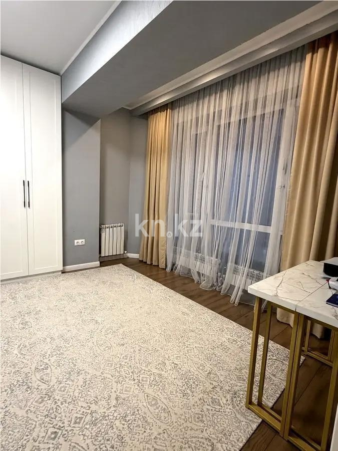 Продажа 4-комнатной квартиры, 132 м² в Алматы