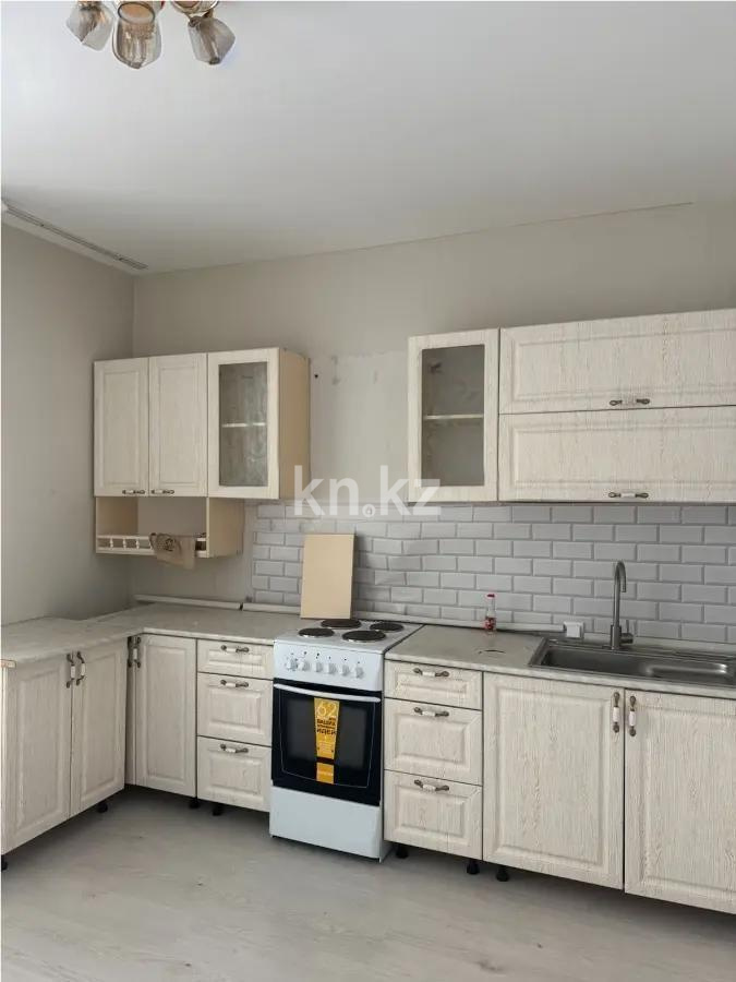 Продажа 3-комнатной квартиры, 96 м², ул. Туркестан, дом  4б стр в Астане - фото 2