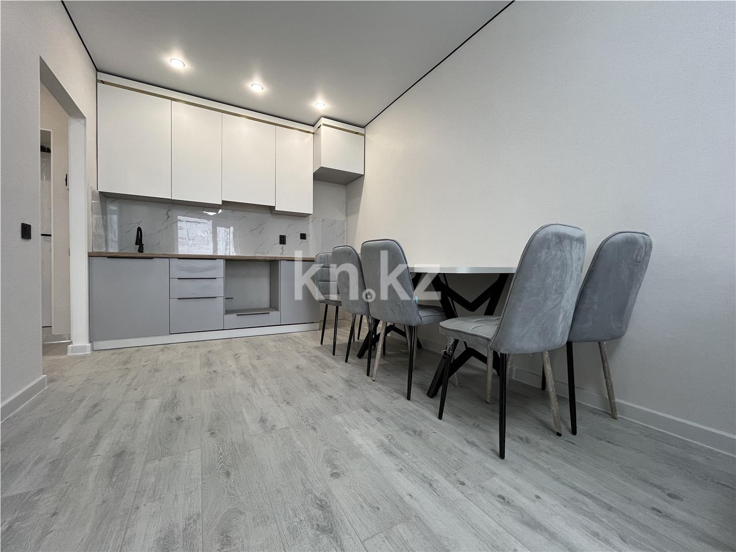 Продажа 2-комнатной квартиры, 45 м², ул. Туркестан в Астане - фото 3