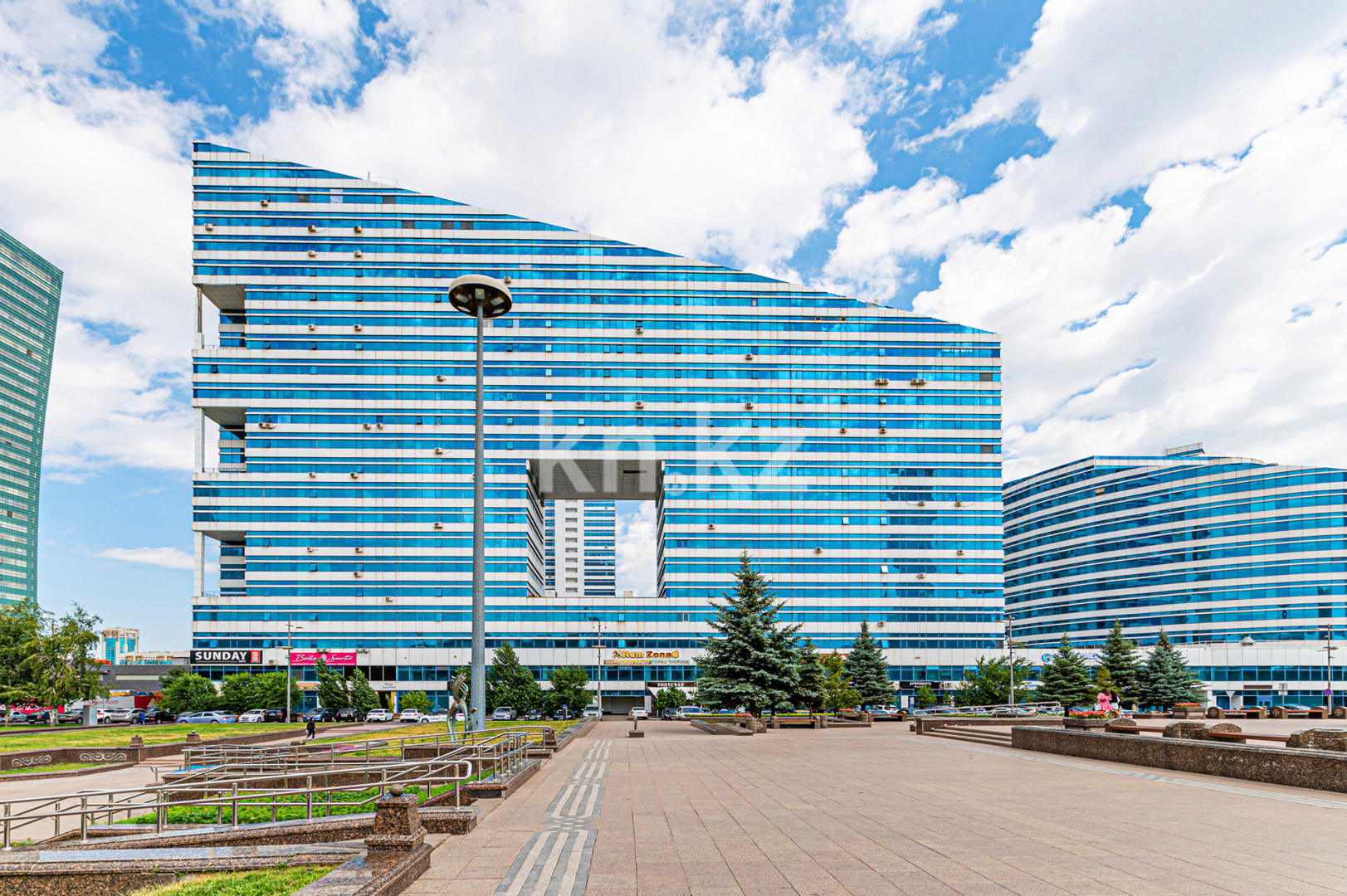 Продажа 3-комнатной квартиры, 144 м², ул. Кунаева, дом  12/2 в Астане - фото 12