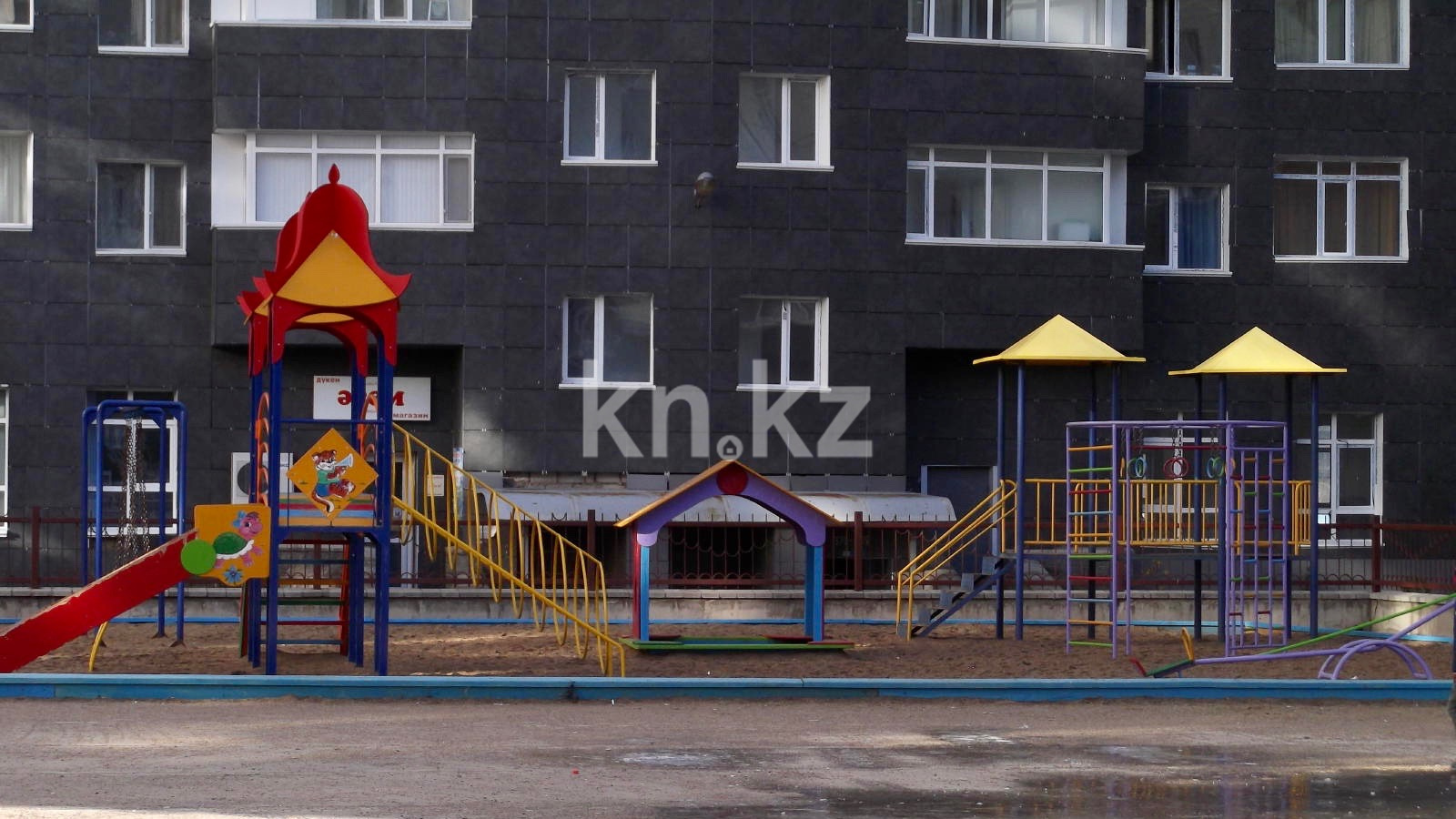 Продажа 3-комнатной квартиры, 82 м², ул. Сыганак, дом  64 в Астане - фото 23