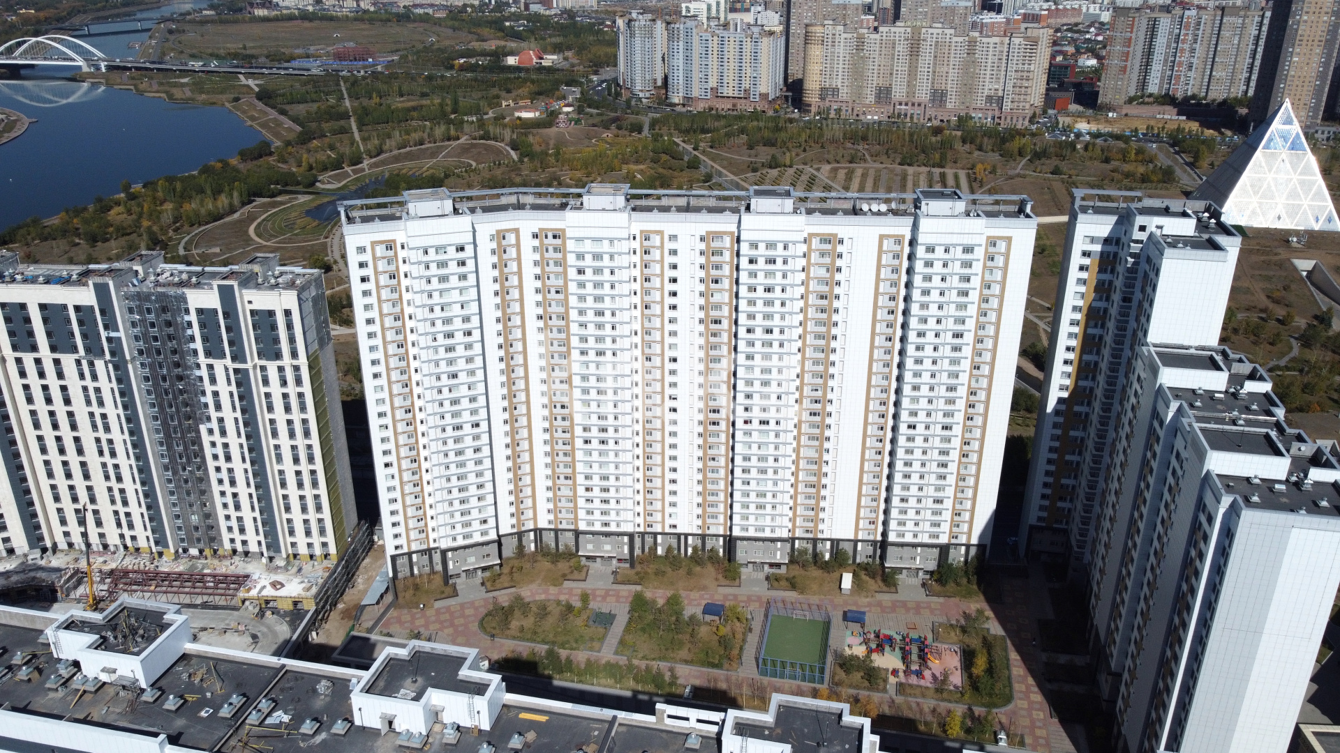 Продажа 2-комнатной квартиры, 76 м², ул. Нажимеденова, дом  4 в Астане - фото 8