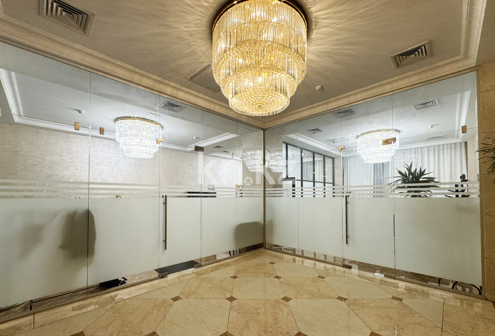 Аренда , Достык, дом  210 - пр. Аль-Фараби - Аренда офисных и торговых помещений в Алматы фото 8 из 12