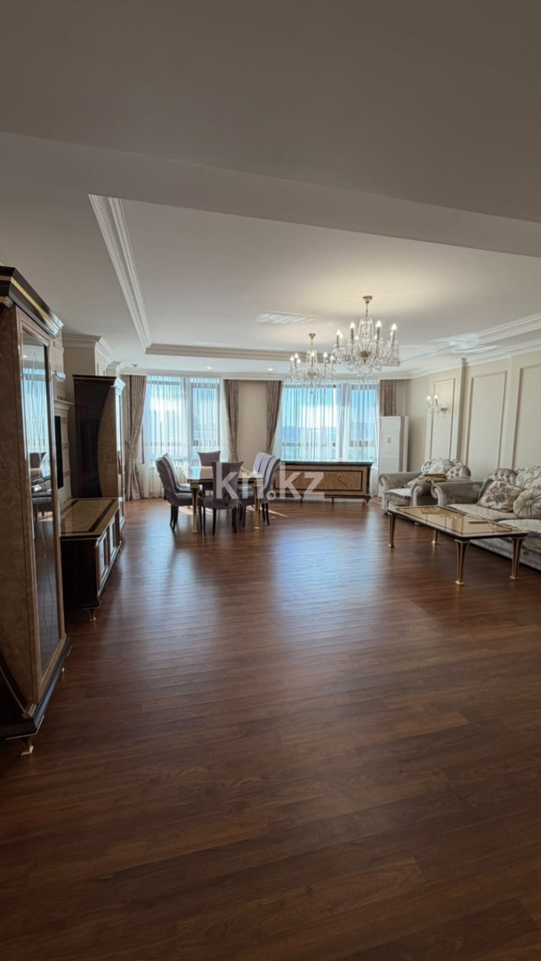 Аренда 4-комнатной квартиры, 225 м² - Аренда квартир помесячно в Астане фото 1 из 31