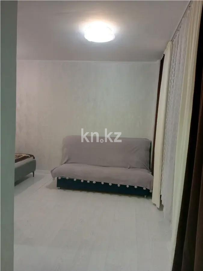 Продажа 1-комнатной квартиры, 37 м² - Продажа квартир в Караганде - страница 3 фото 1 из 7