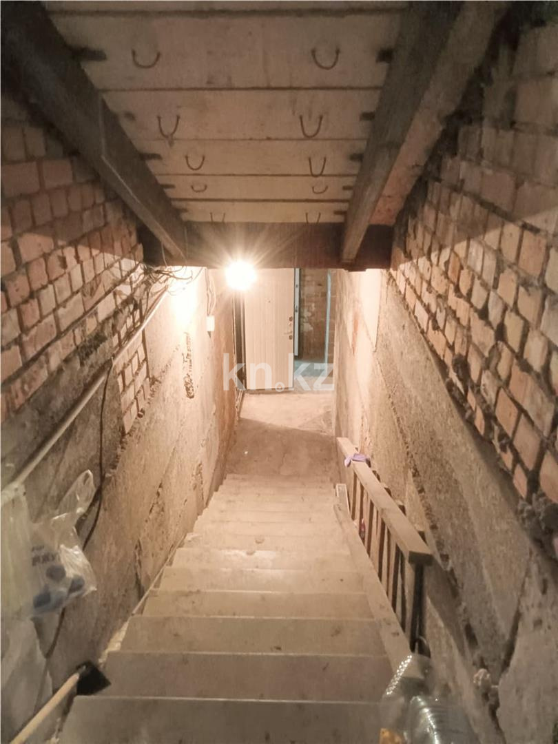 Продажа 5-комнатной квартиры, 132 м², мкр-н Алтын Арка - Продажа  пятикомнатных квартир в Караганде фото 24 из 25