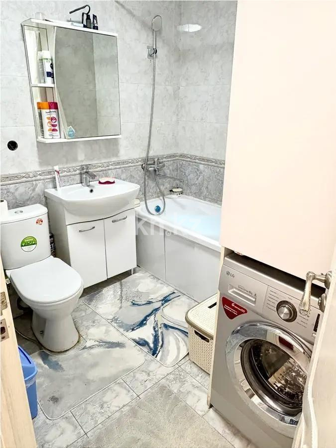 Продажа 3-комнатной квартиры, 63 м², ул. Клочкова, дом  158 в Алматы - фото 4