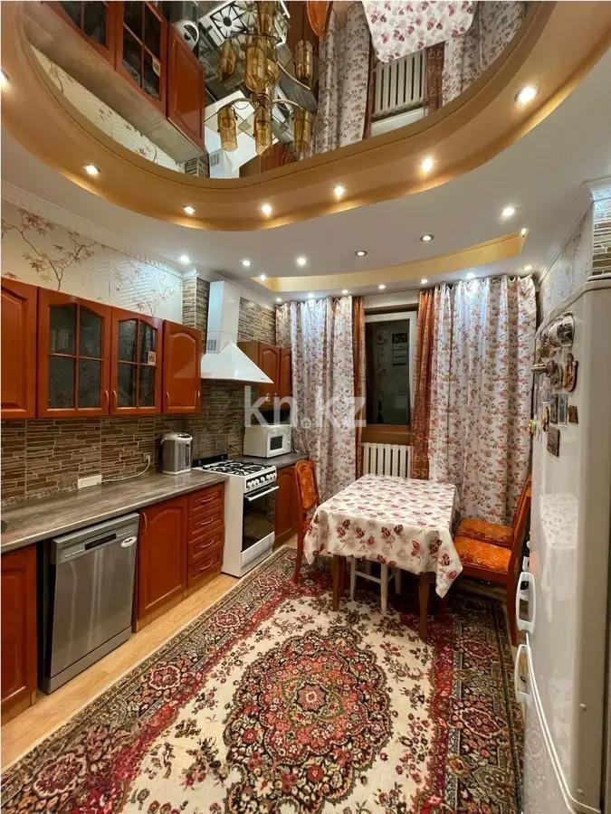Продажа 3-комнатной квартиры, 74 м², ул. Толе би, дом  141 в Алматы - фото 4