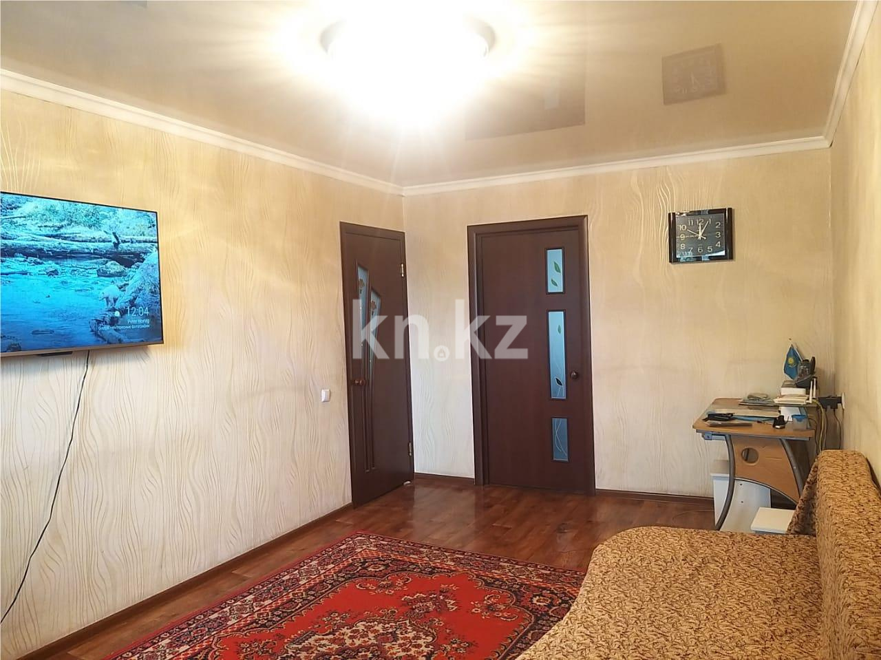 Продажа 2-комнатной квартиры, 45 м² - Продажа квартир в Караганде в Майкудуке - страница 6 фото 2 из 16