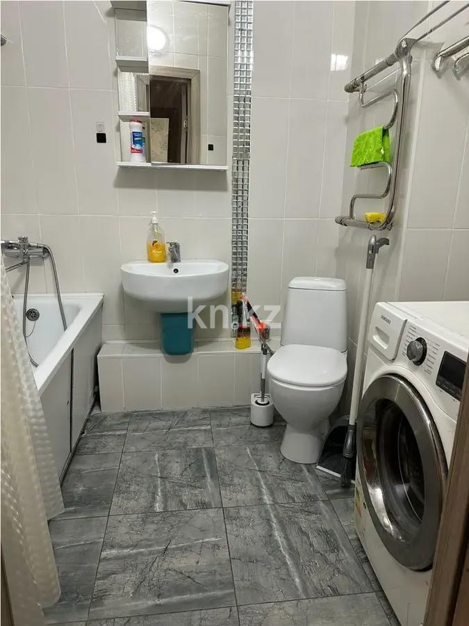 Продажа 1-комнатной квартиры, 45 м², ул. Рыскулбекова, дом  28/9 в Алматы - фото 3