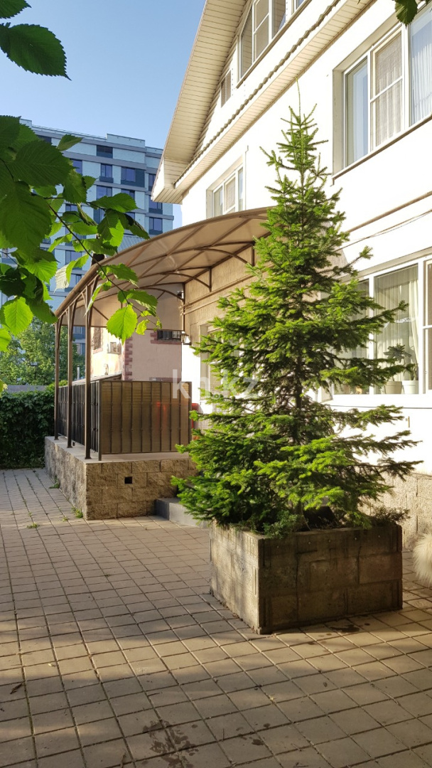 Продажа 6-комнатного дома, 239 м², ул. Басенова - Продажа домов и коттеджей в Алматы фото 8 из 23