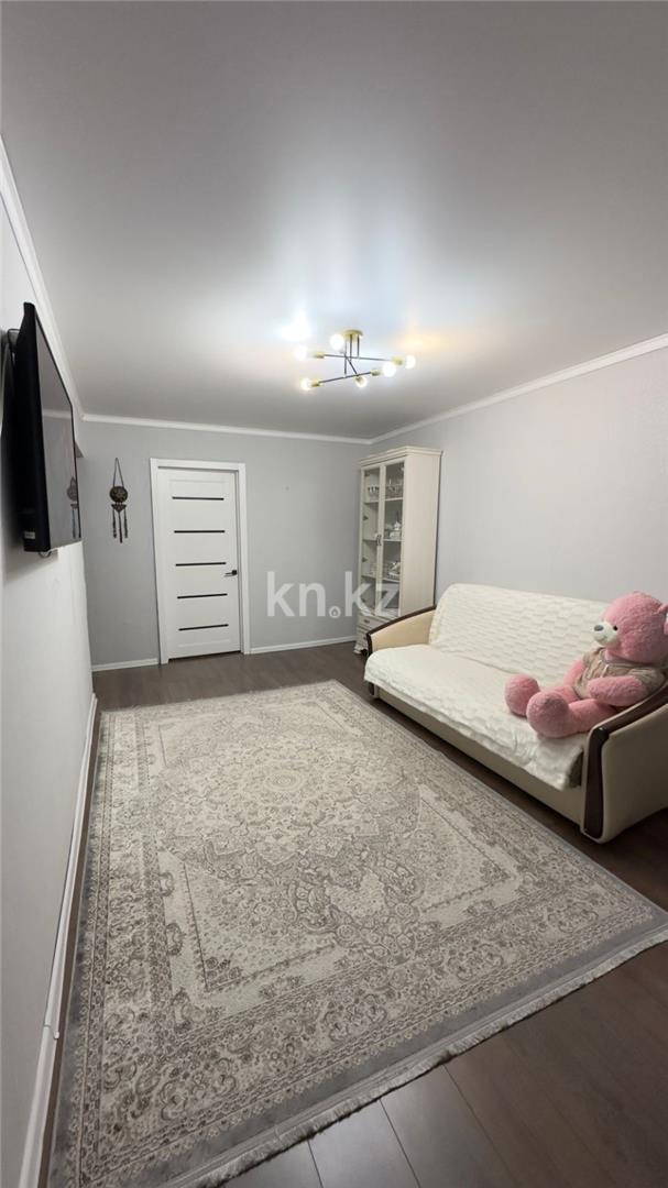 Продажа 2-комнатной квартиры, 44 м², мкр-н 11а, дом  12 - Продажа  двухкомнатных квартир в Караганде фото 2 из 6