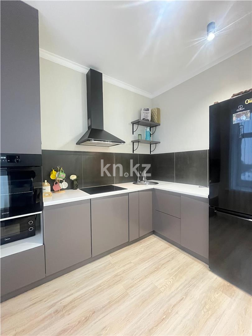 Продажа 2-комнатной квартиры, 70 м², пр. Строителей, дом  33/4 - Продажа квартир в Караганде с фото фото 6 из 14