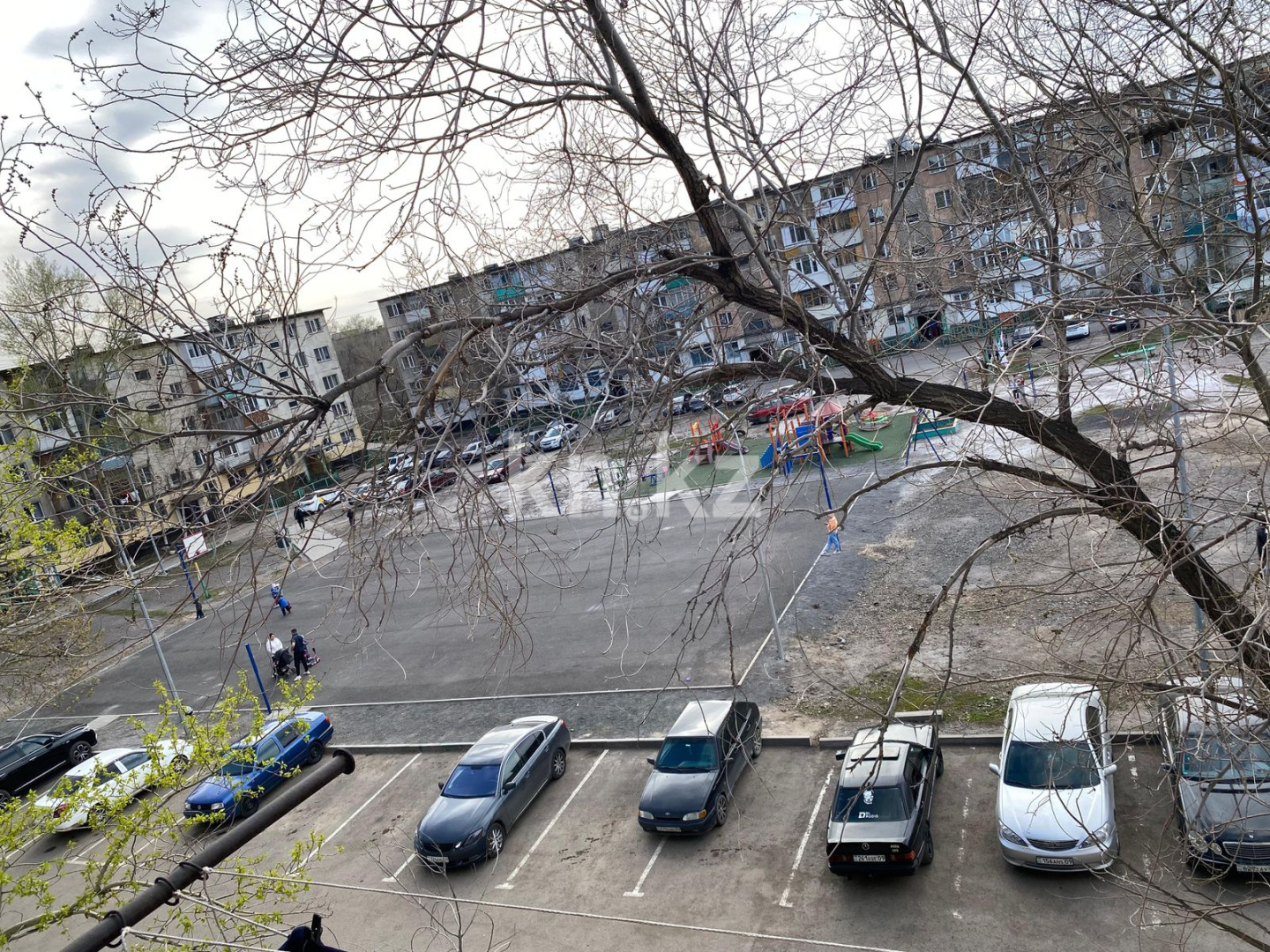 Продажа 3-комнатной квартиры, 62 м², мкр-н 17, дом  57 в Караганде - фото 8